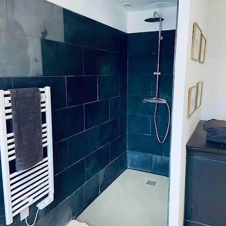Maison Climatisee Avec Stationnement Et Wifi Holiday home
