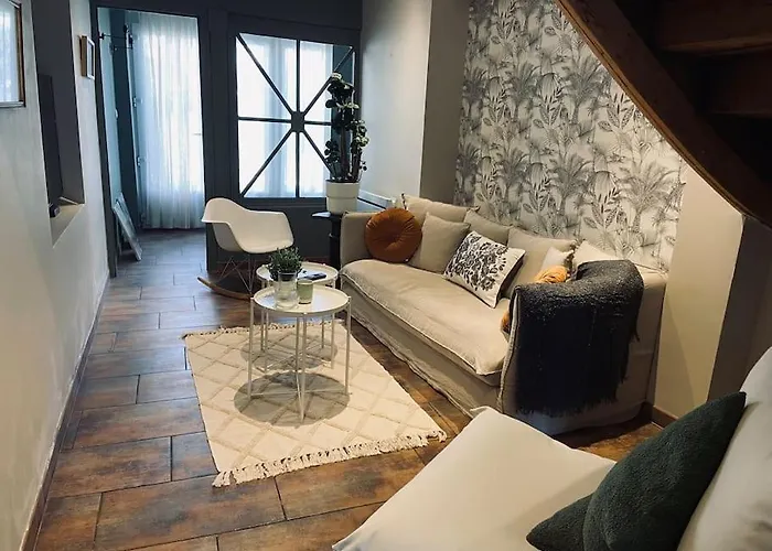 Maison Climatisee Avec Stationnement Et Wifi 펜션 *