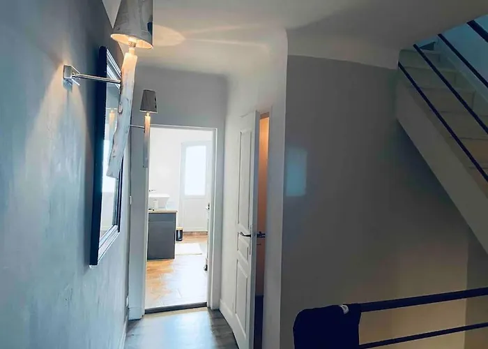 Maison Climatisee Avec Stationnement Et Wifi *
