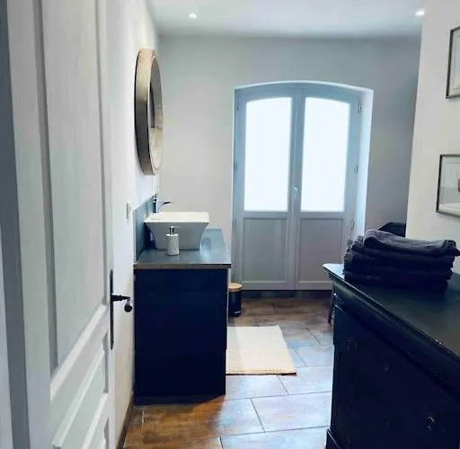 펜션 Maison Climatisee Avec Stationnement Et Wifi *