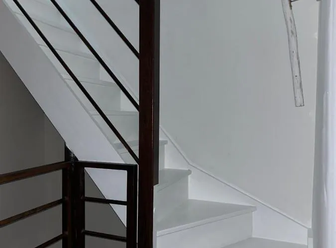Maison Climatisee Avec Stationnement Et Wifi 펜션 Bram